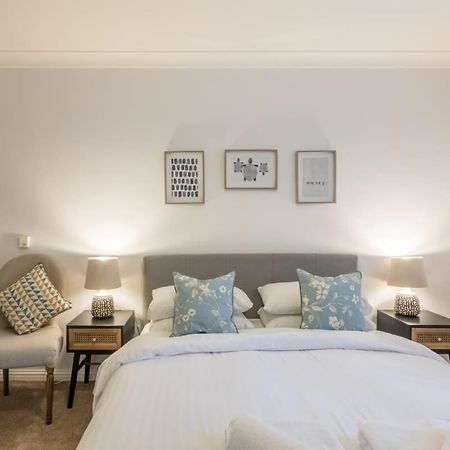 Lovely 1 Bed Apartment With Free Parking & Garden CBG Exteriér fotografie