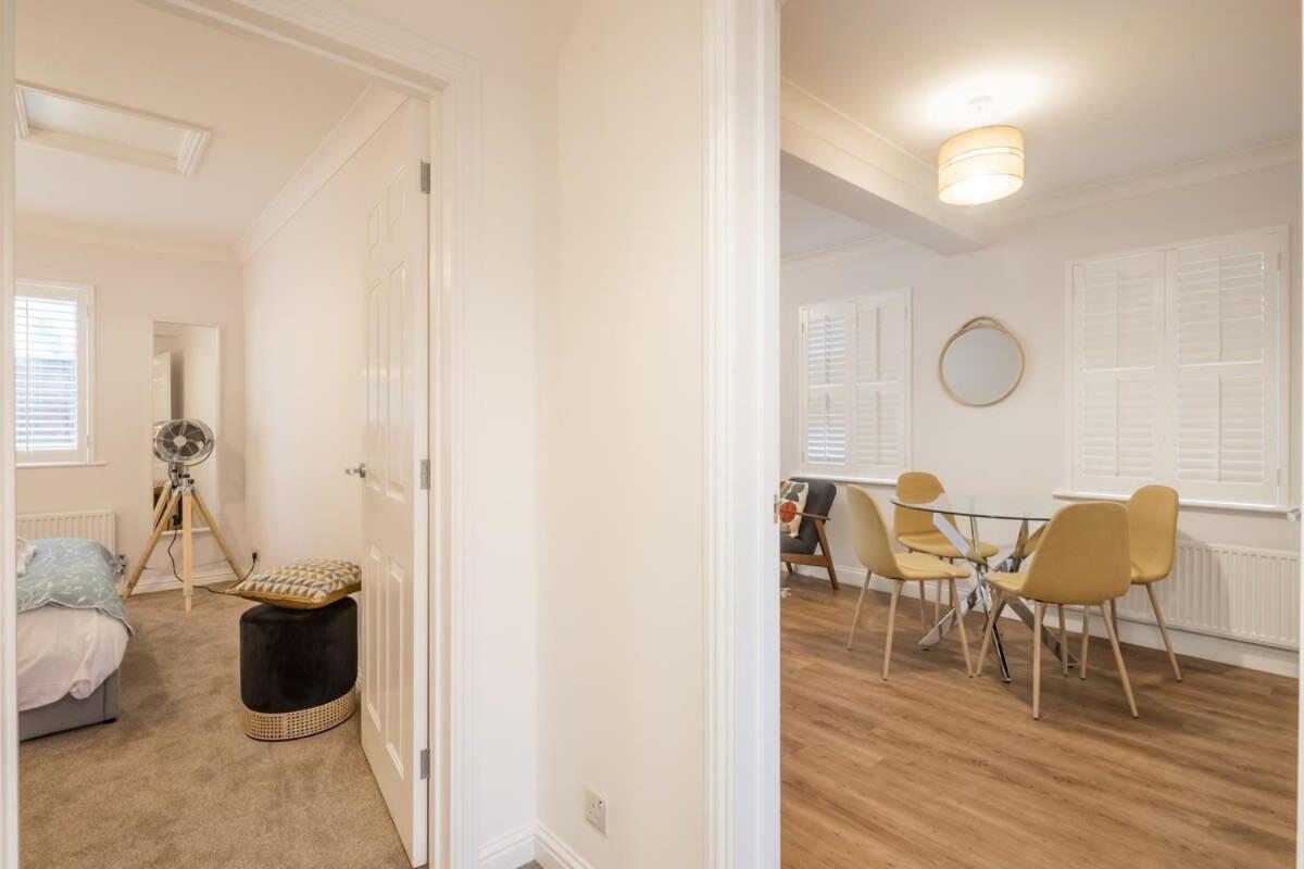 Lovely 1 Bed Apartment With Free Parking & Garden CBG Exteriér fotografie